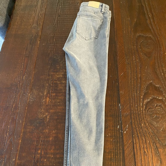 Zara jeans - Picture 3 of 3